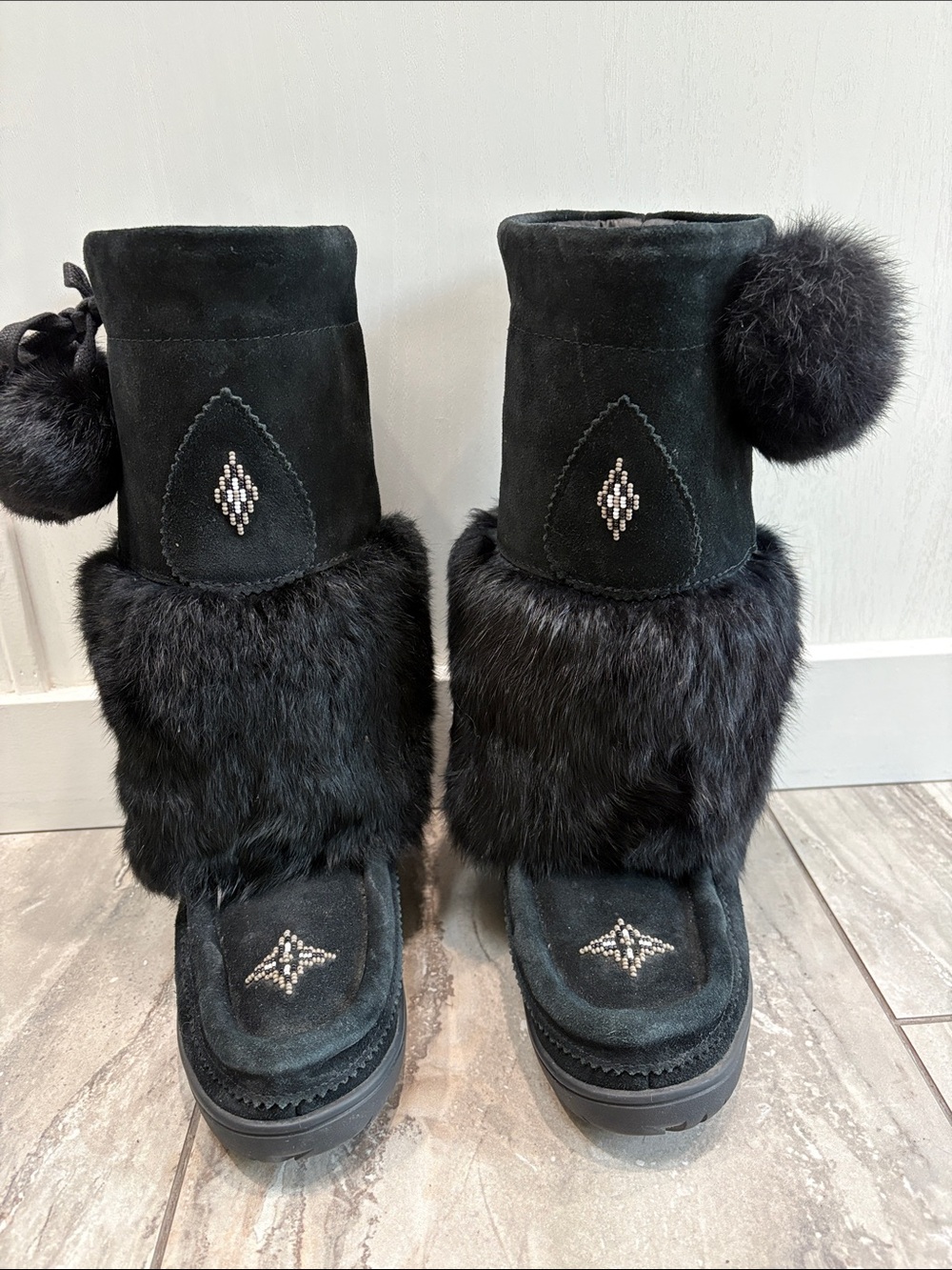 Black waterproof Snowy Owl Manitobah Mukluk- Women